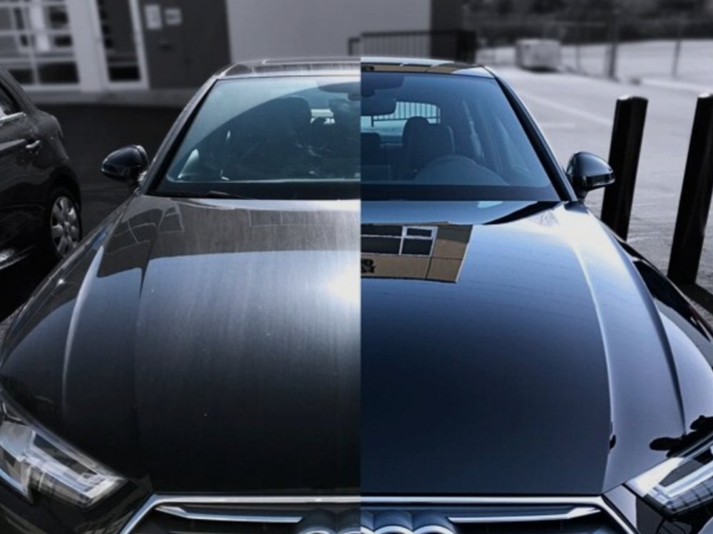 Comparativo antes e depois da vitrificação cerâmica em capô de carro preto
